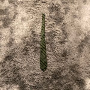Brooks Brother Tie (BARELY USED)